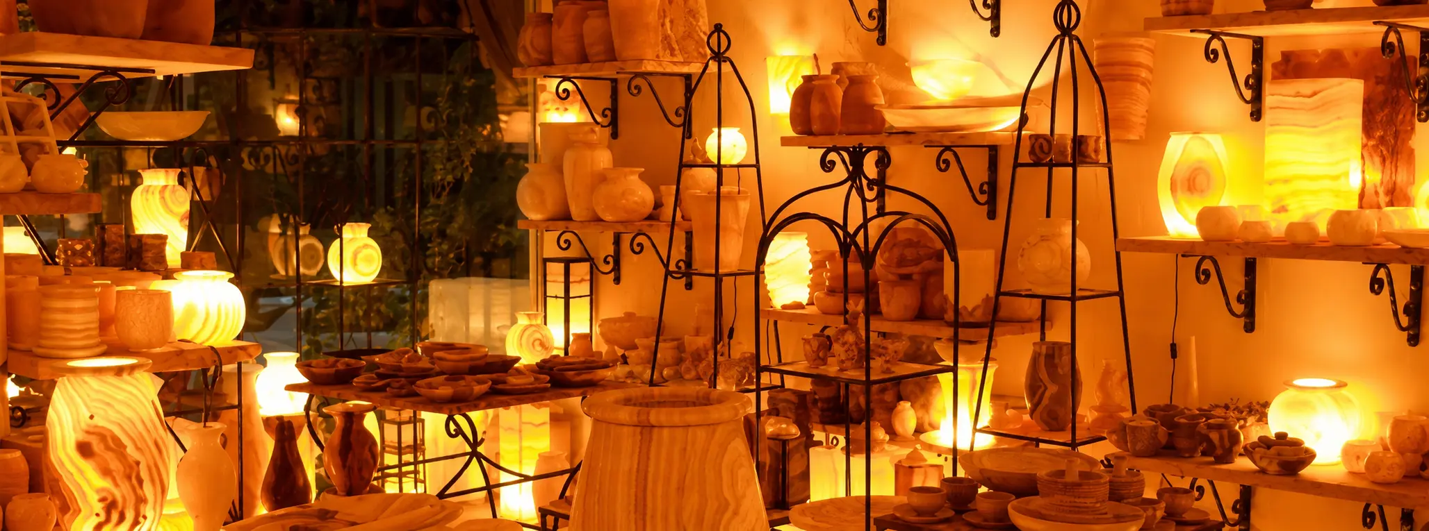 Luxor Alabaster Art Showroom Background